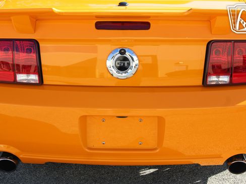 Used 2008 Ford Mustang GT image 37