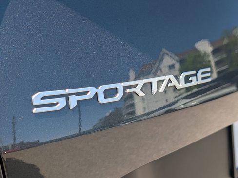 Certified 2023 Kia Sportage LX AWD/4WD image 14