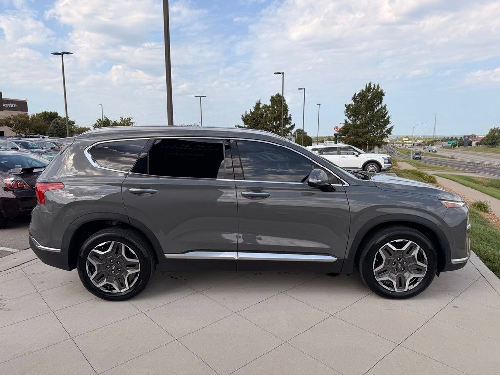 Used 2023 Hyundai Santa Fe Limited FWD image 10