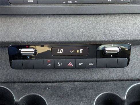 Used 2021 Mercedes-Benz Sprinter 2500 image 13