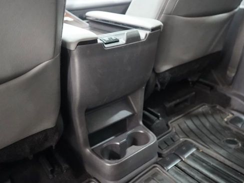 Used 2021 Toyota Sienna XLE image 30