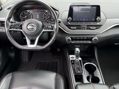 Used 2024 Nissan Altima 2.5 SR FWD image 10