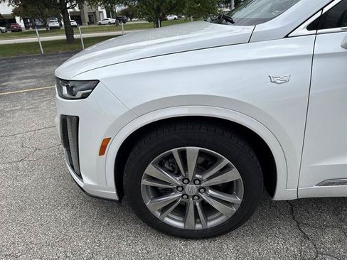 Certified 2023 Cadillac XT6 Premium Luxury AWD/4WD image 19