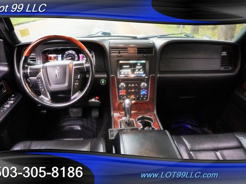 Used 2015 Lincoln Navigator L 4WD image 2