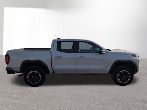 Used 2026 GMC Canyon AT4 image 4