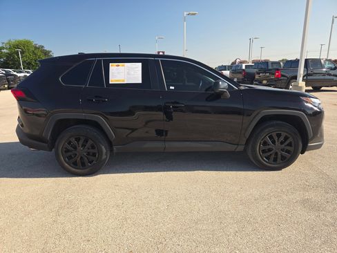 Used 2024 Toyota RAV4 LE AWD/4WD image 2