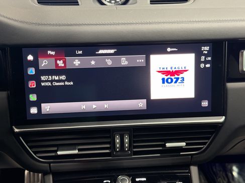 Used 2023 Porsche Cayenne GTS image 31