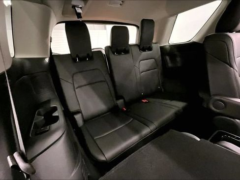 New 2026 Nissan Pathfinder SL w/ SL Premium Package AWD/4WD image 38