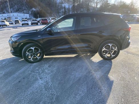 Used 2023 Ford Escape ST-Line Elite w/ Premium Technology Package AWD/4WD image 6