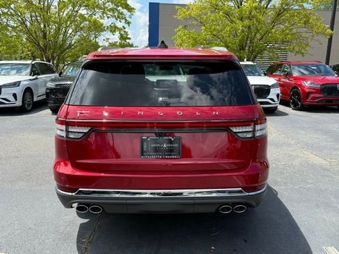New 2025 Lincoln Aviator 2WD w/ Equipment Group 101A image 18