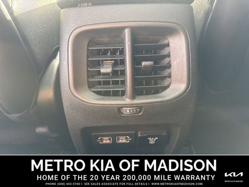 Used 2021 Jeep Cherokee Latitude Lux 80th Anniv w/ Quick Order Package 26U 80TH image 30