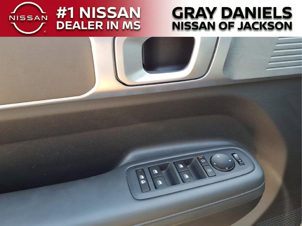 Used 2024 Hyundai Santa Fe SEL AWD/4WD image 12