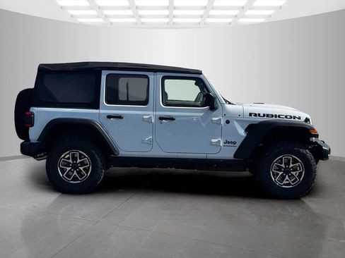 New 2026 Jeep Wrangler Unlimited Rubicon AWD/4WD image 8