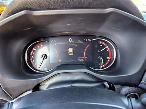 Used 2024 Toyota RAV4 XLE Premium image 30