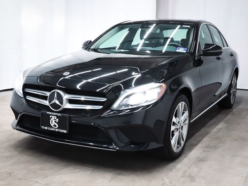 Used 2020 Mercedes-Benz C 300 4MATIC Sedan image 3