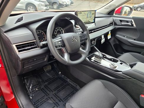 New 2026 Mitsubishi Outlander ES image 14