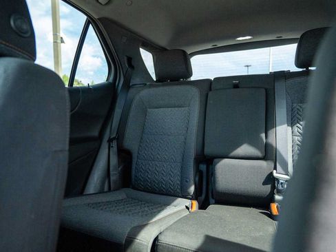 Used 2022 Chevrolet Equinox LT FWD image 13