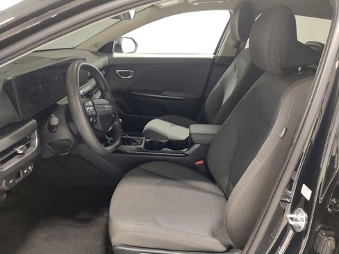 Used 2025 Kia K4 FWD image 17