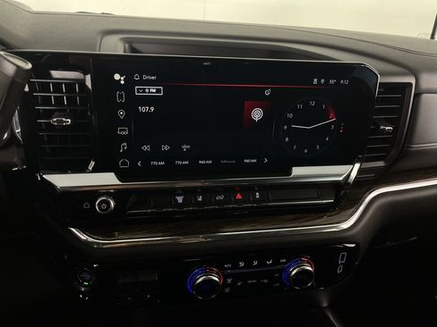 Used 2024 GMC Sierra 3500 SLE w/ Preferred Package image 20