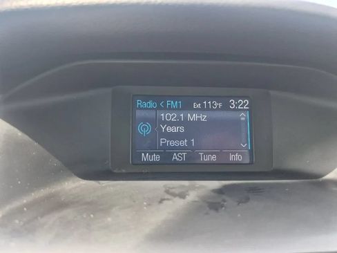 Used 2013 Ford Focus SE FWD image 24