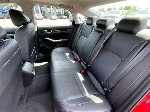 Used 2022 Honda Civic Touring image 19