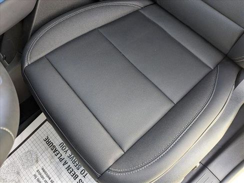 New 2026 Chevrolet Equinox EV LT image 4