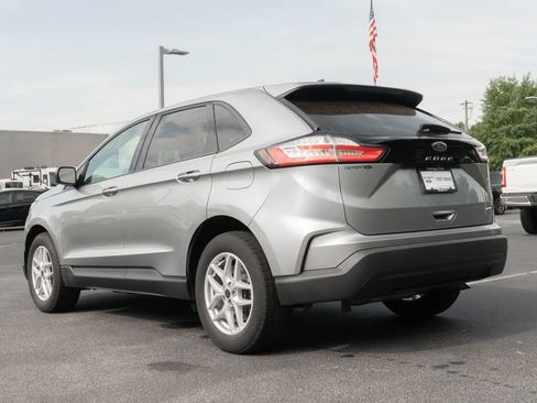 Used 2021 Ford Edge SE AWD/4WD image 7