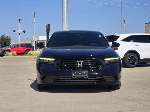 Used 2025 Honda Accord Sport image 12