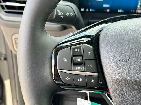 New 2024 Ford Escape SE w/ PHEV Premium Package image 24