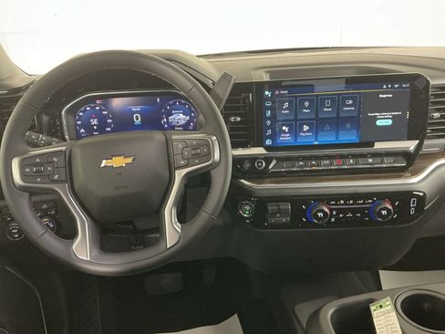 New 2026 Chevrolet Silverado 1500 LT AWD/4WD image 15