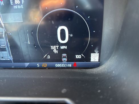 Used 2024 Ford F350 Limited w/ FX4 Off-Road Package image 17