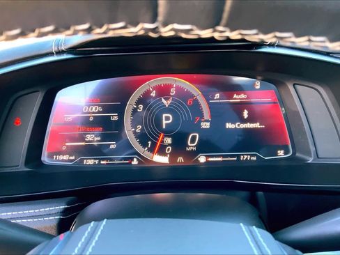 Used 2025 Chevrolet Corvette Stingray Coupe w/ 1LT image 21