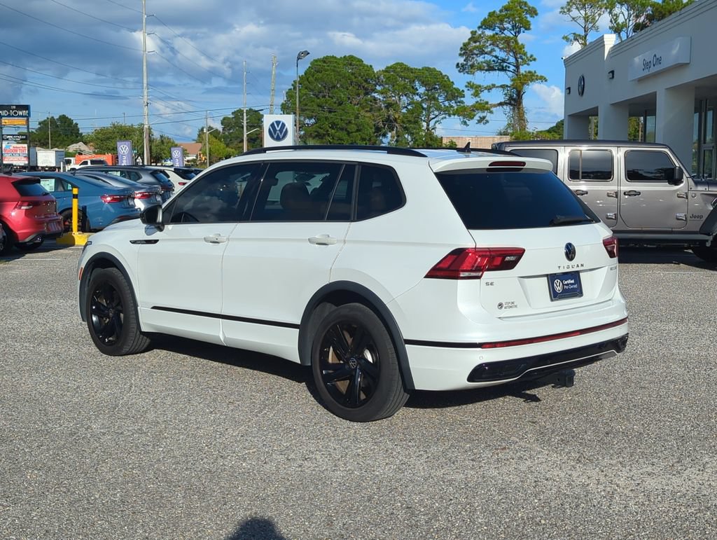 Certified 2024 Volkswagen Tiguan SE R-Line FWD image 5