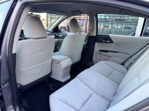 Used 2015 Honda Accord LX image 18