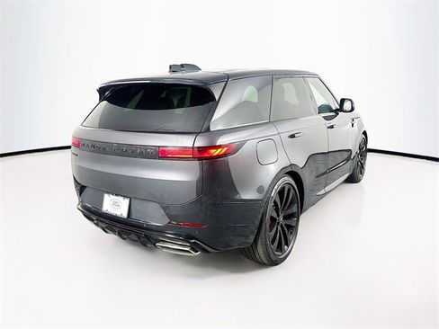 New 2025 Land Rover Range Rover Sport Dynamic SE image 5