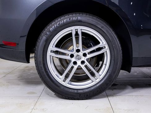 New 2026 Porsche Macan image 24