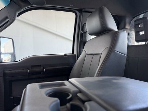 Used 2014 Ford F550 4x4 SuperCab Super Duty w/ Power Equipment Group image 39