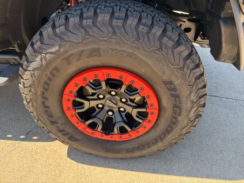 Used 2025 Ford Bronco Raptor image 10