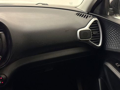 Used 2020 Kia Soul GT-Line FWD image 15