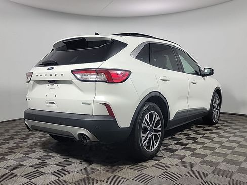 Used 2020 Ford Escape SEL FWD image 3