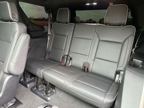 Used 2025 Chevrolet Tahoe Premier image 24