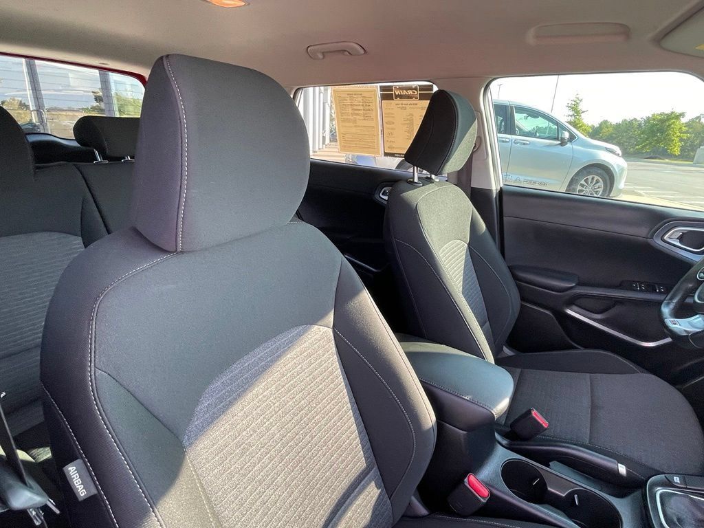 Used 2020 Kia Soul GT-Line FWD image 27