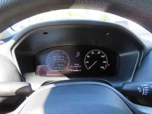 Used 2023 Honda HR-V LX image 22