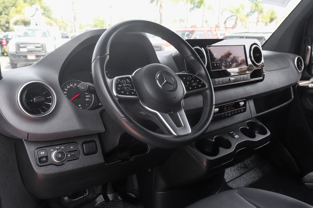 Used 2023 Mercedes-Benz Sprinter 2500 image 17
