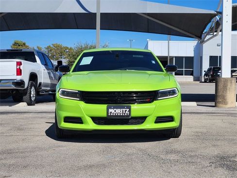 Used 2023 Dodge Charger SXT image 2