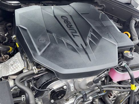 Used 2025 Genesis G70 2.5T image 59