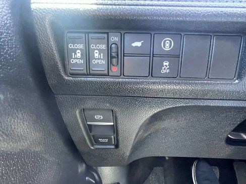 Used 2023 Honda Odyssey EX-L image 25