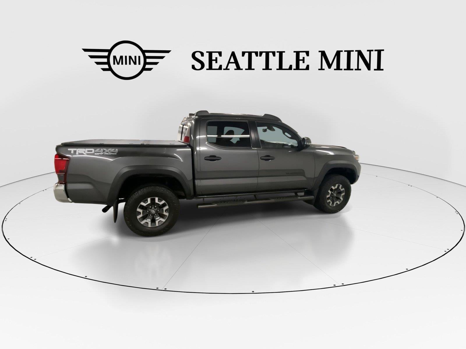 Used 2019 Toyota Tacoma TRD Off-Road AWD/4WD image 12