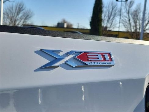 New 2026 GMC Sierra 1500 Elevation w/ X31 Off-Road Package AWD/4WD image 11