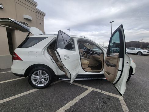 Used 2013 Mercedes-Benz ML 350 2WD w/ Premium 1 Pkg image 14